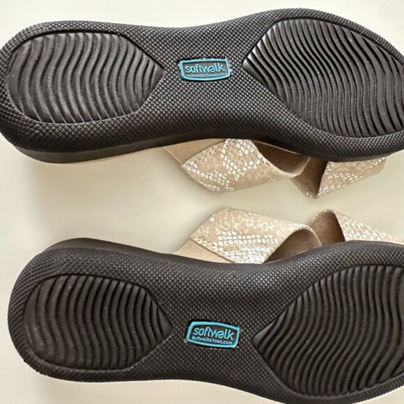Softwalk Beige Sandals Size 7 - Picture 3 of 7
